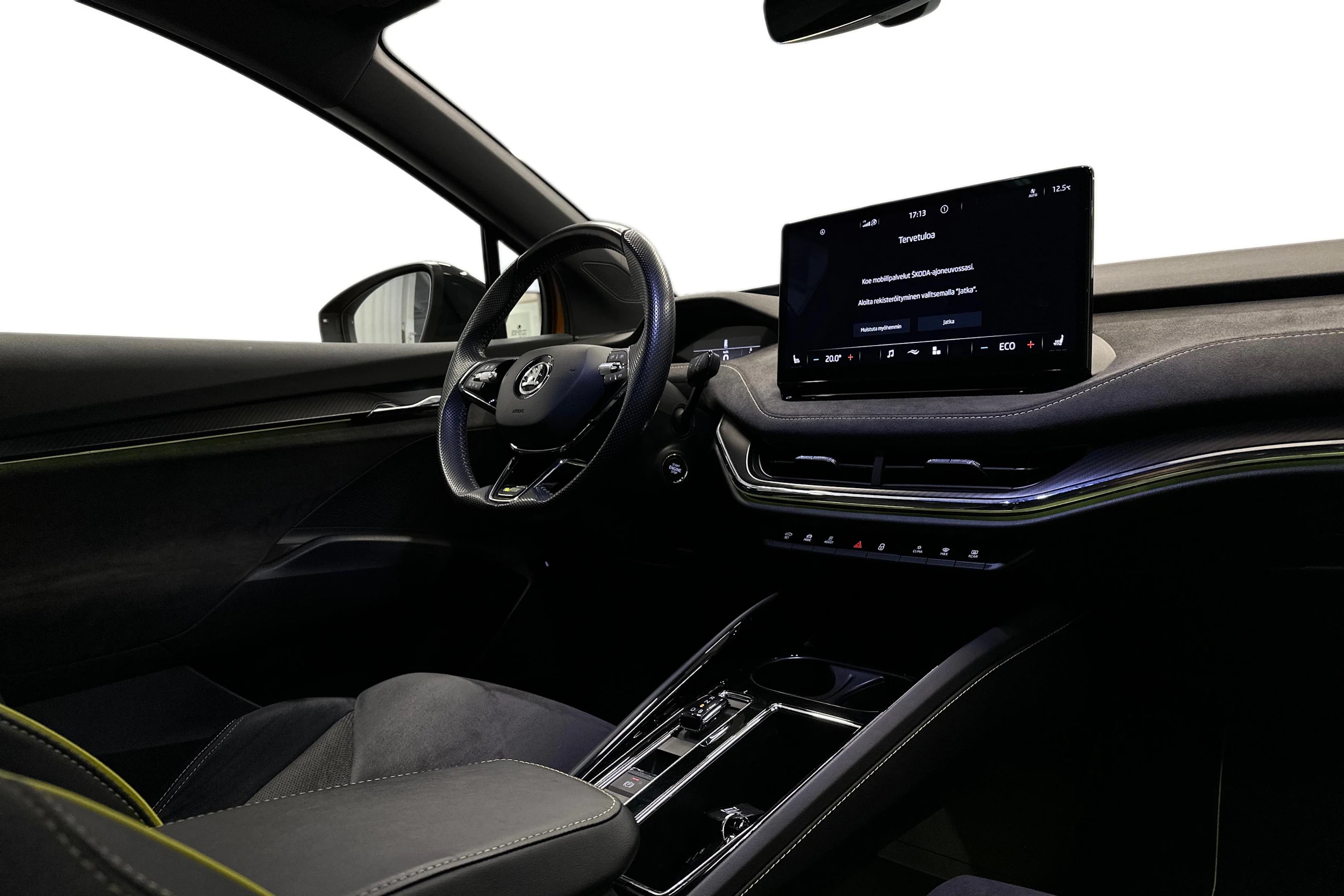 oranssi Skoda Enyaq 2023 kuva 9.