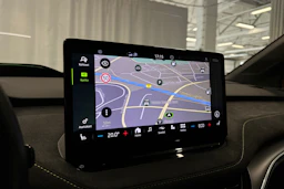 oranssi Skoda Enyaq 2023 kuva 19.