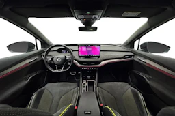 harmaa Skoda Enyaq 2024 kuva 7.