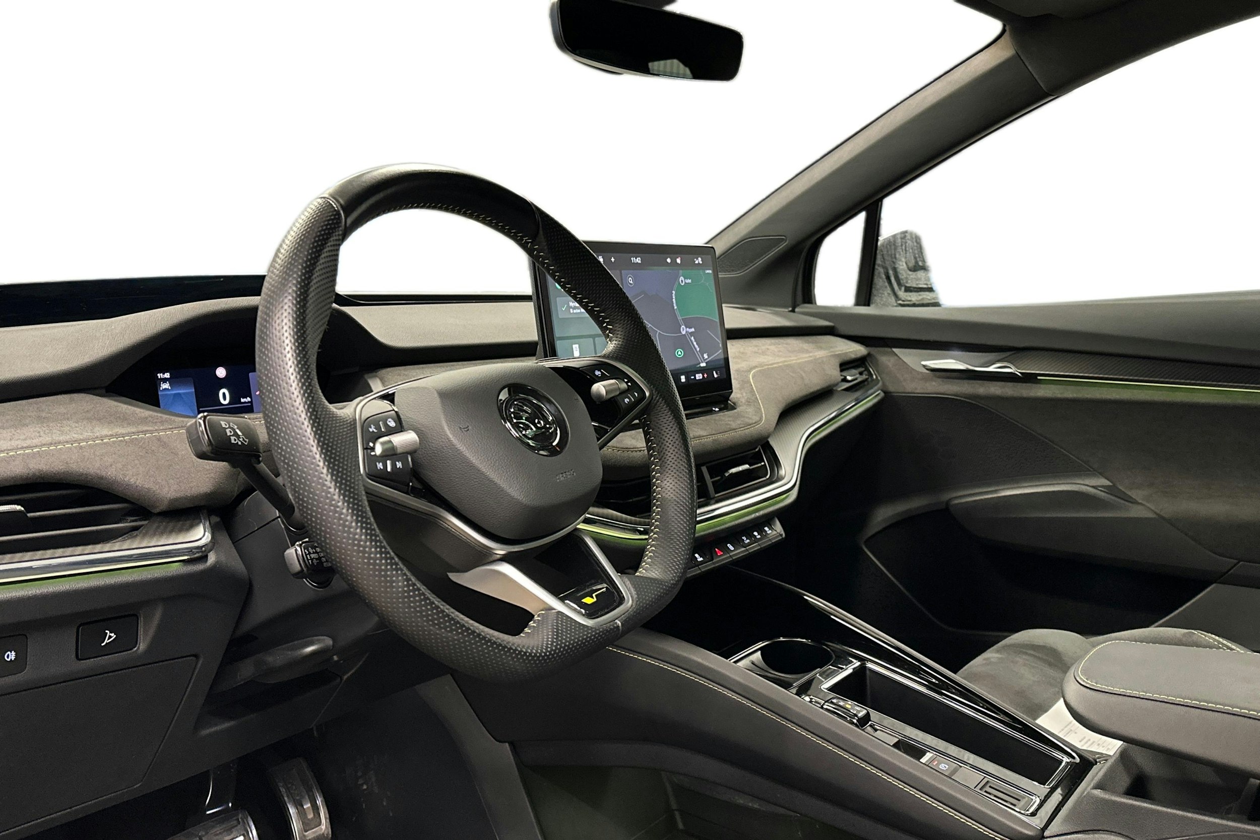 harmaa Skoda Enyaq 2024 kuva 3.