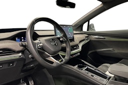 harmaa Skoda Enyaq 2024 kuva 3.
