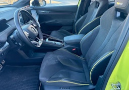 vihreä Skoda Enyaq 2024 kuva 3.