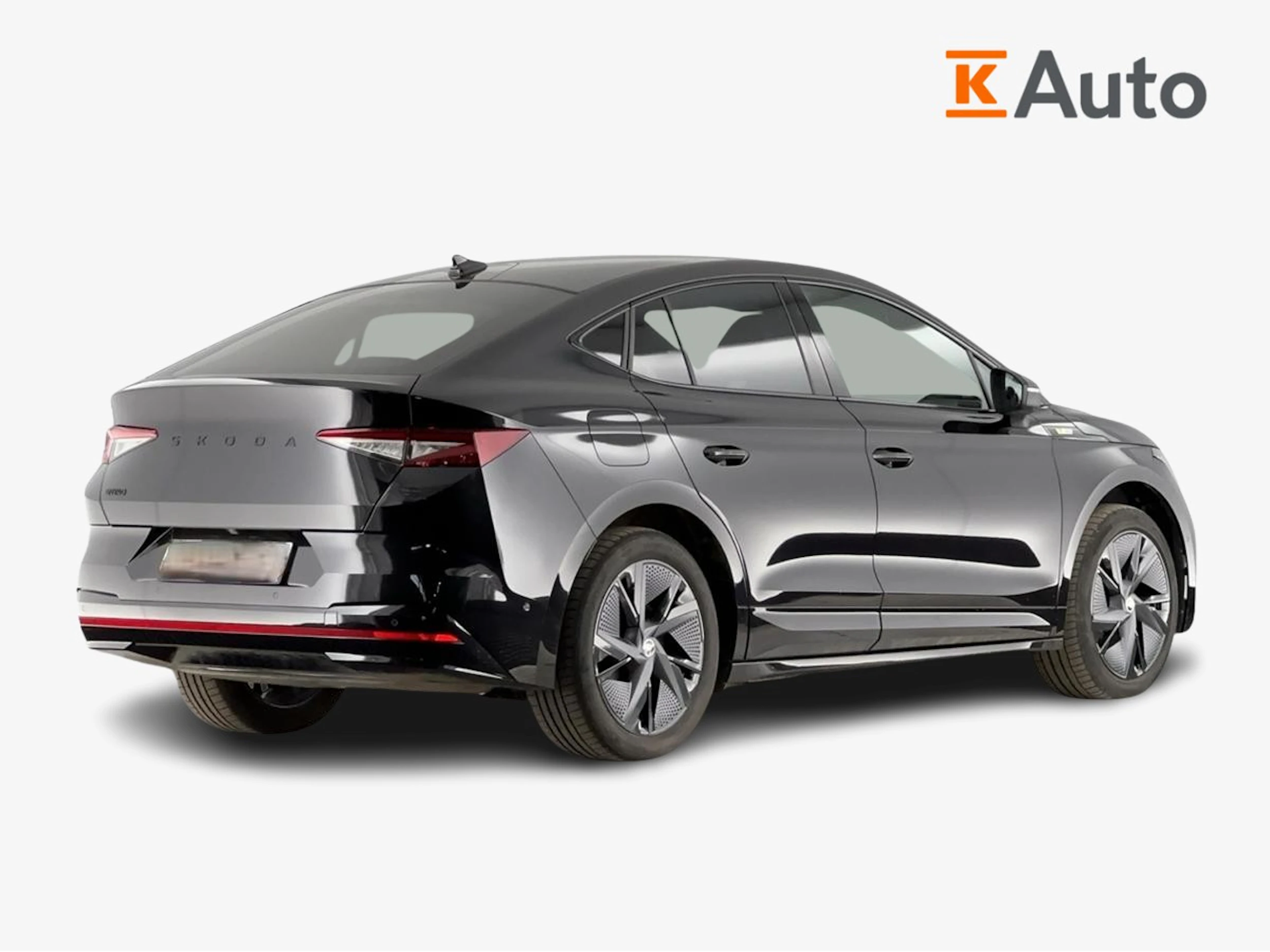 musta Skoda Enyaq 2024 kuva 2.