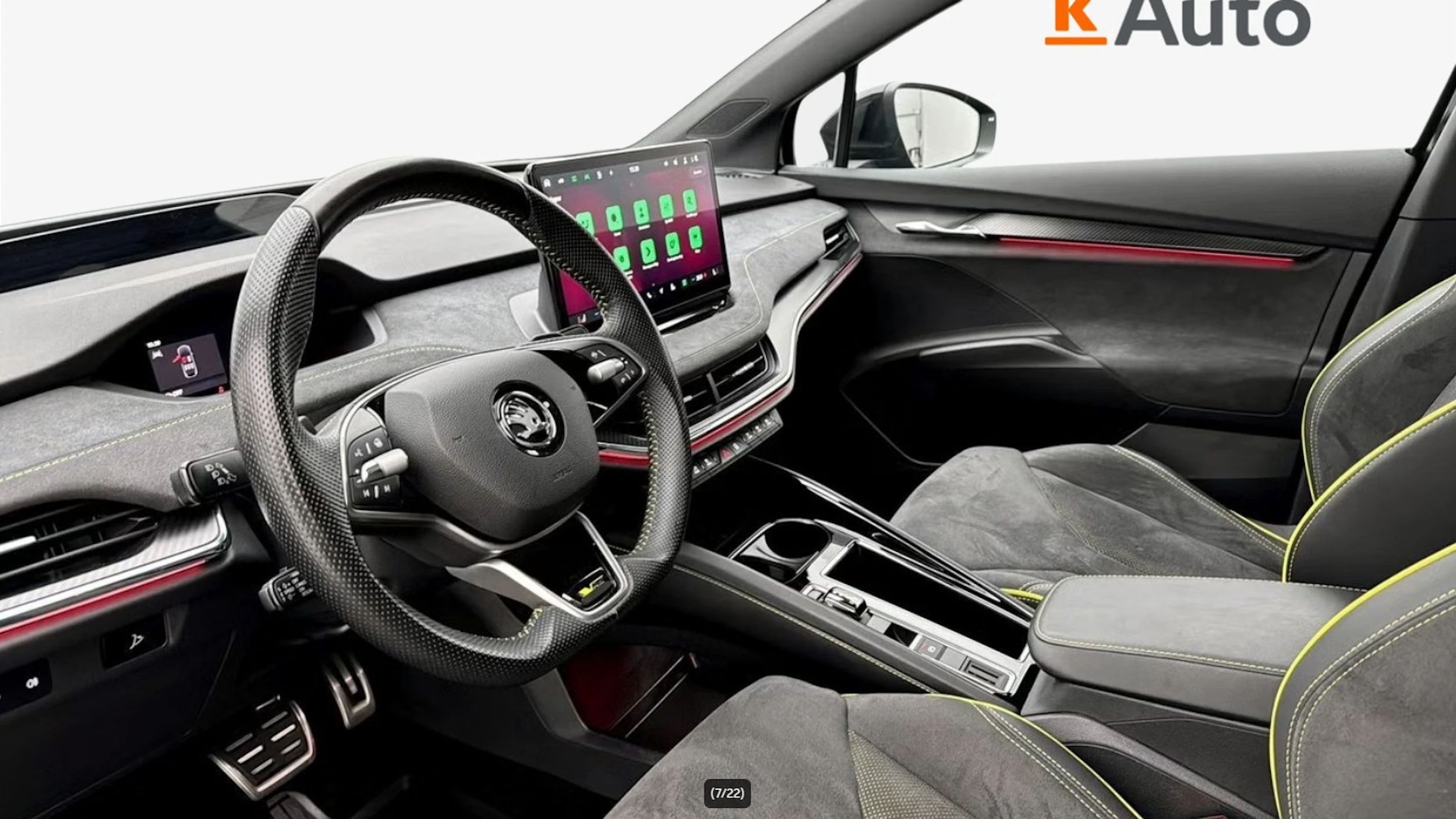 musta Skoda Enyaq 2024 kuva 4.