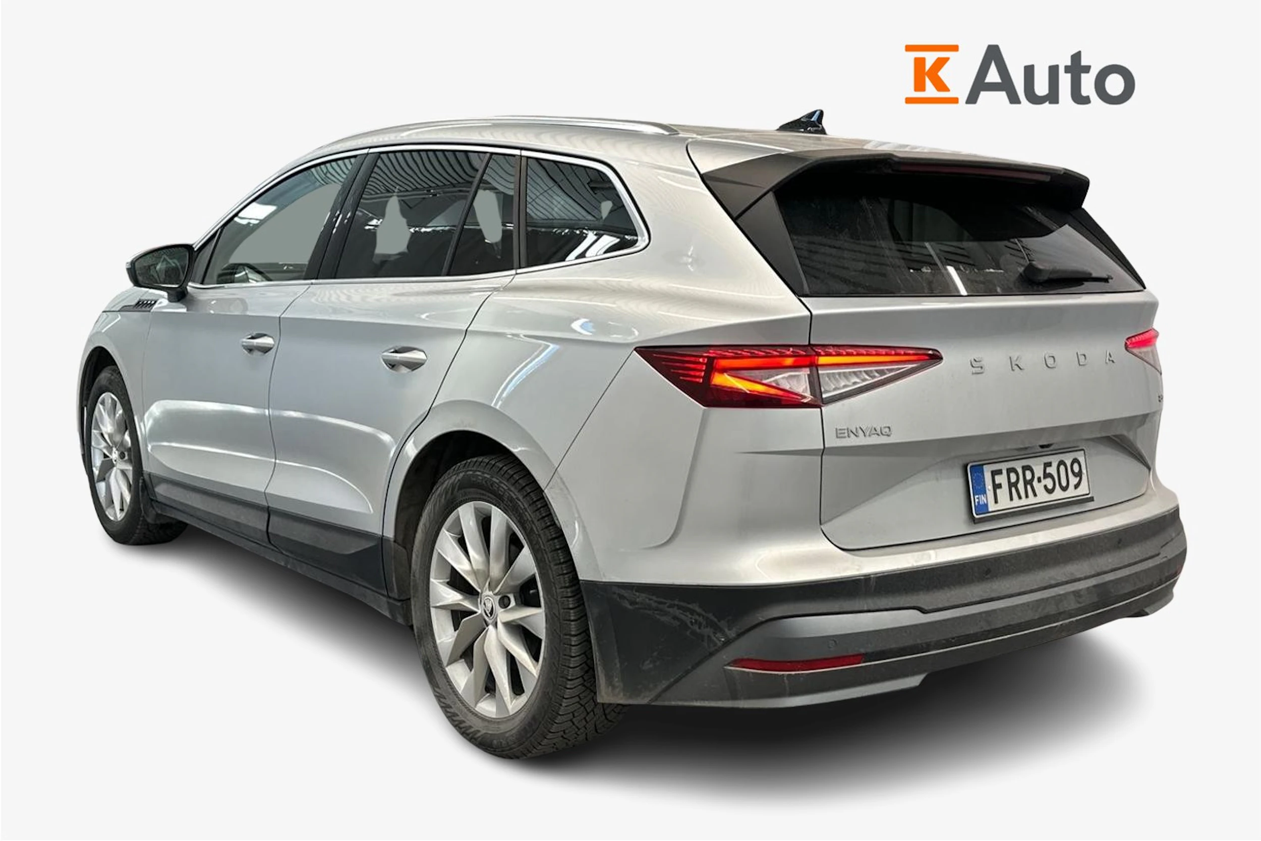 harmaa Skoda Enyaq 2024 kuva 2.