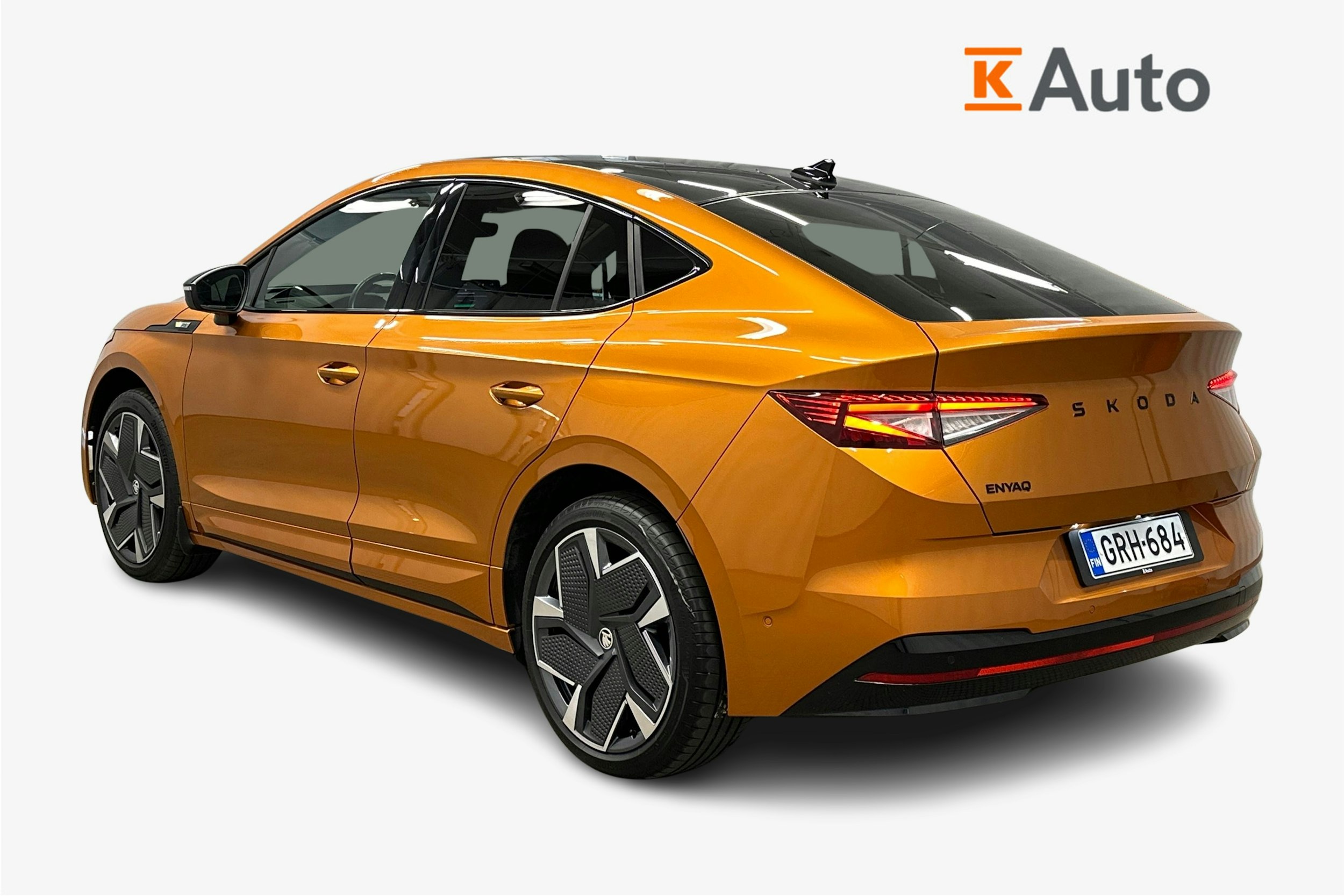 oranssi Skoda Enyaq 2024 kuva 2.
