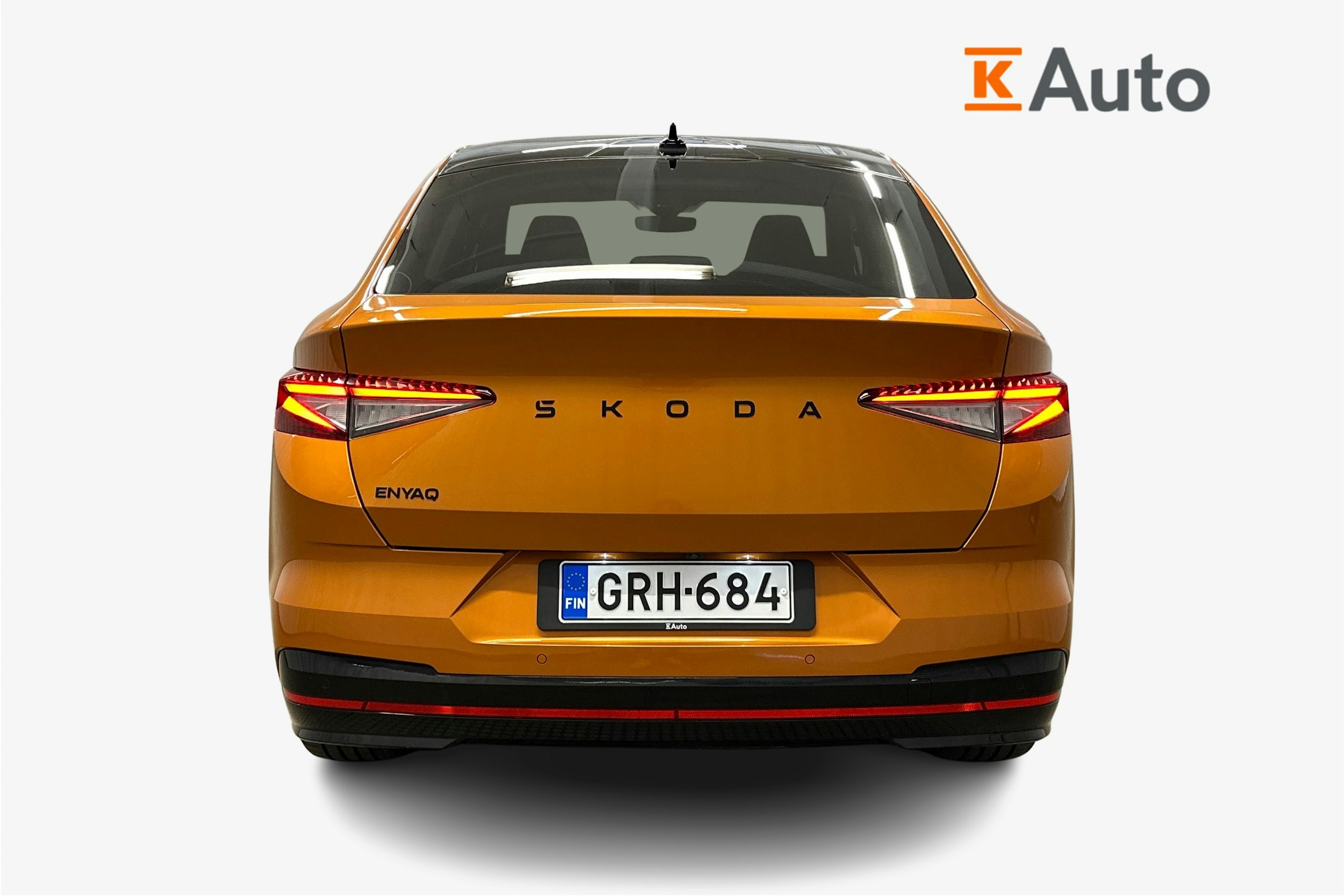 oranssi Skoda Enyaq 2024 kuva 3.