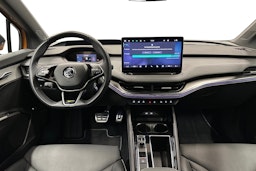 oranssi Skoda Enyaq 2024 kuva 9.
