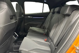 oranssi Skoda Enyaq 2024 kuva 10.