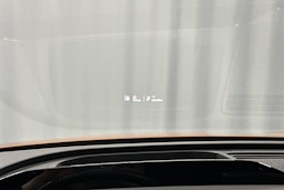 oranssi Skoda Enyaq 2024 kuva 19.