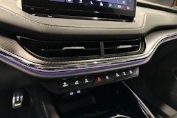 oranssi Skoda Enyaq 2024 kuva 31.