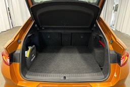 oranssi Skoda Enyaq 2024 kuva 39.