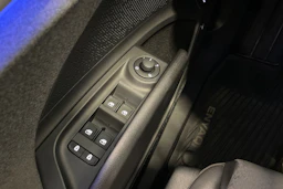 harmaa Skoda Enyaq 2024 kuva 17.