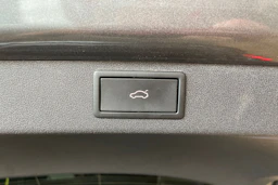harmaa Skoda Enyaq 2024 kuva 40.