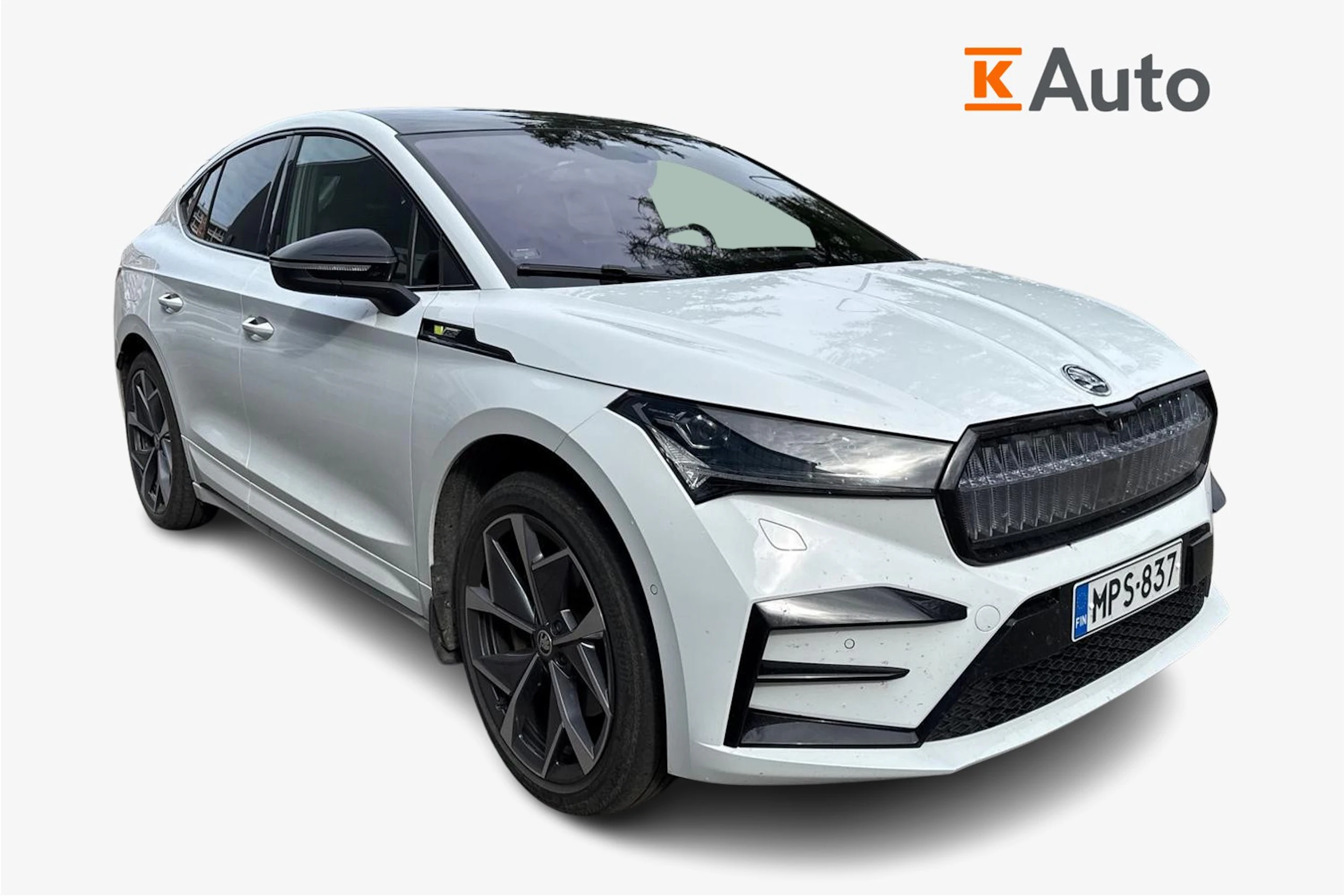 valkoinen Skoda Enyaq 2024 kuva 1.