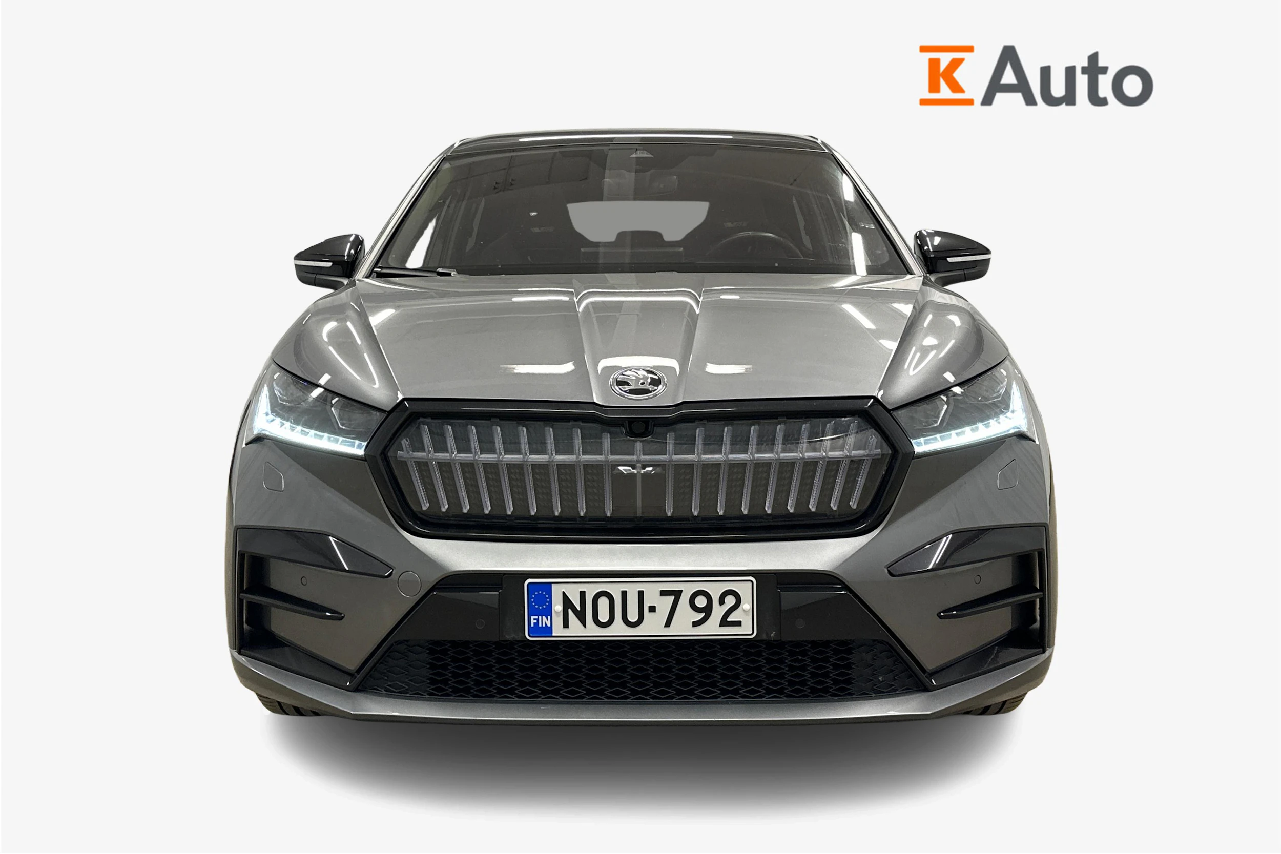 harmaa Skoda Enyaq 2024 kuva 4.
