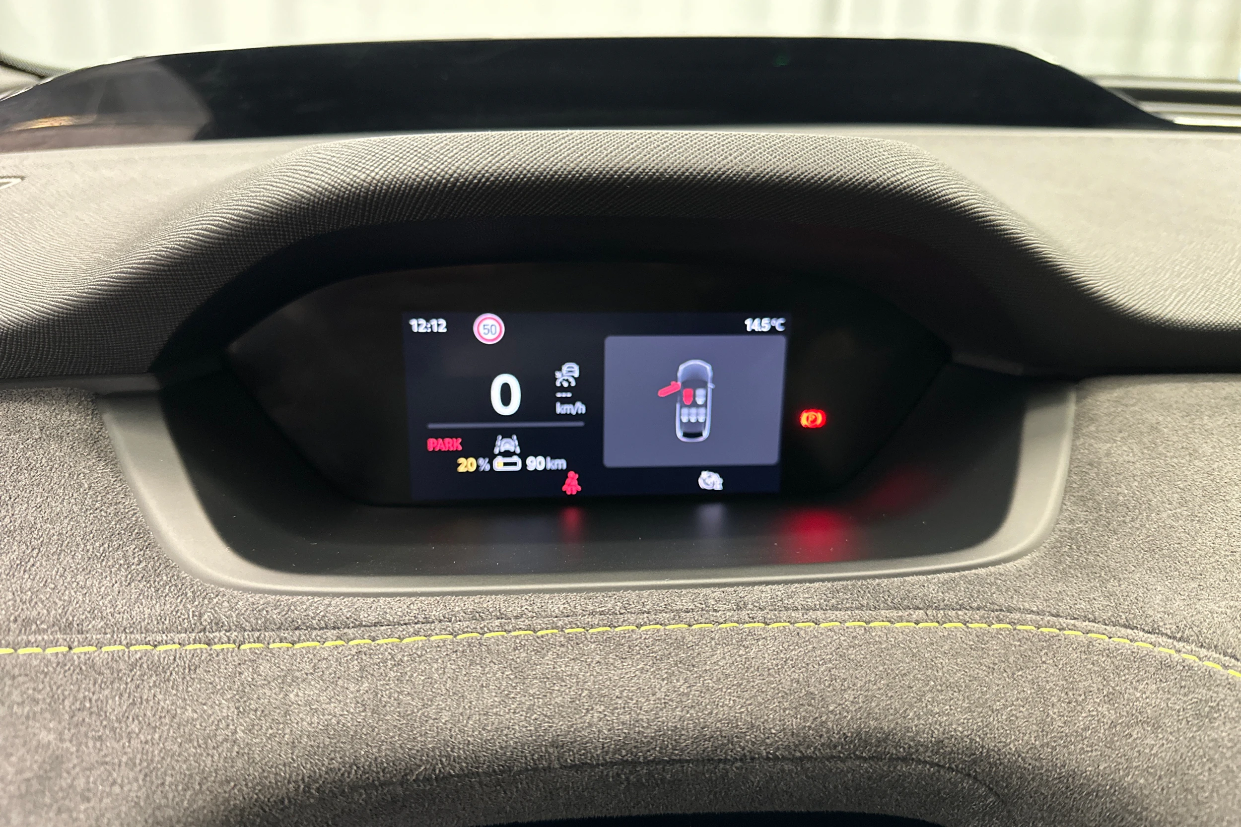 harmaa Skoda Enyaq 2024 kuva 17.