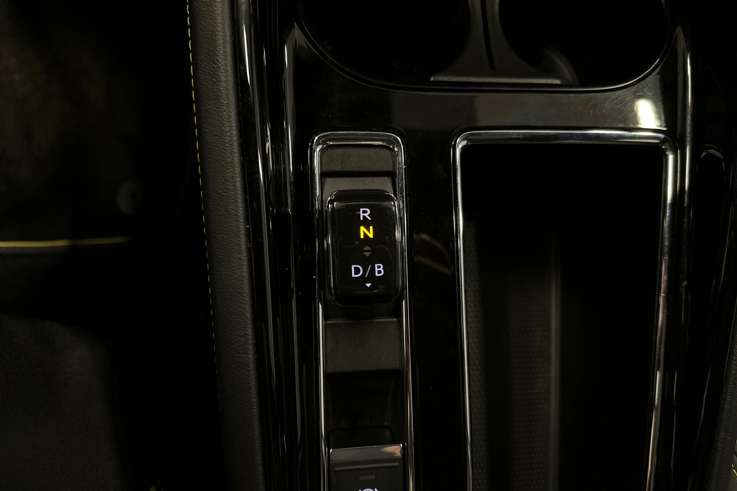 harmaa Skoda Enyaq 2024 kuva 25.