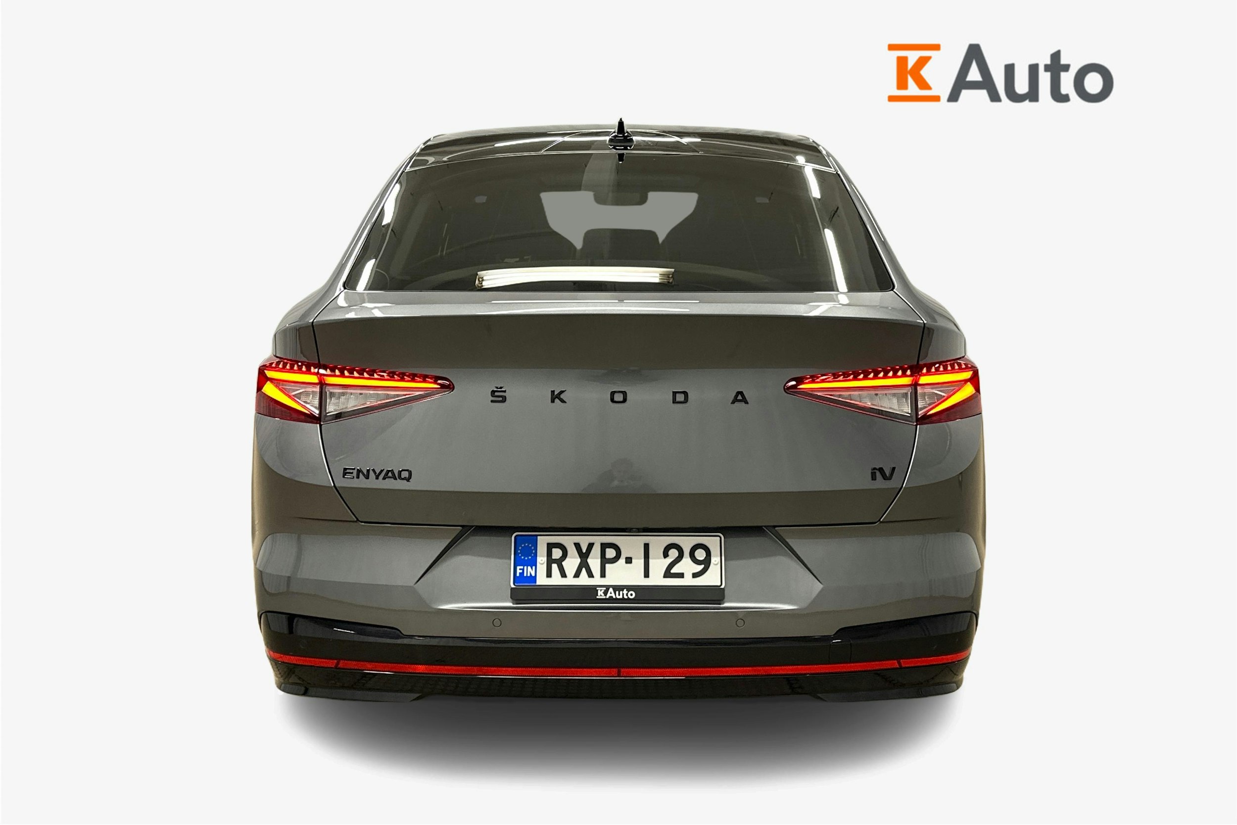 harmaa Skoda Enyaq 2024 kuva 3.