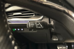 harmaa Skoda Enyaq 2024 kuva 19.