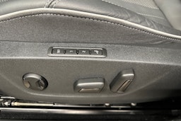 harmaa Skoda Enyaq 2024 kuva 37.