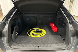 harmaa Skoda Enyaq 2024 kuva 40.