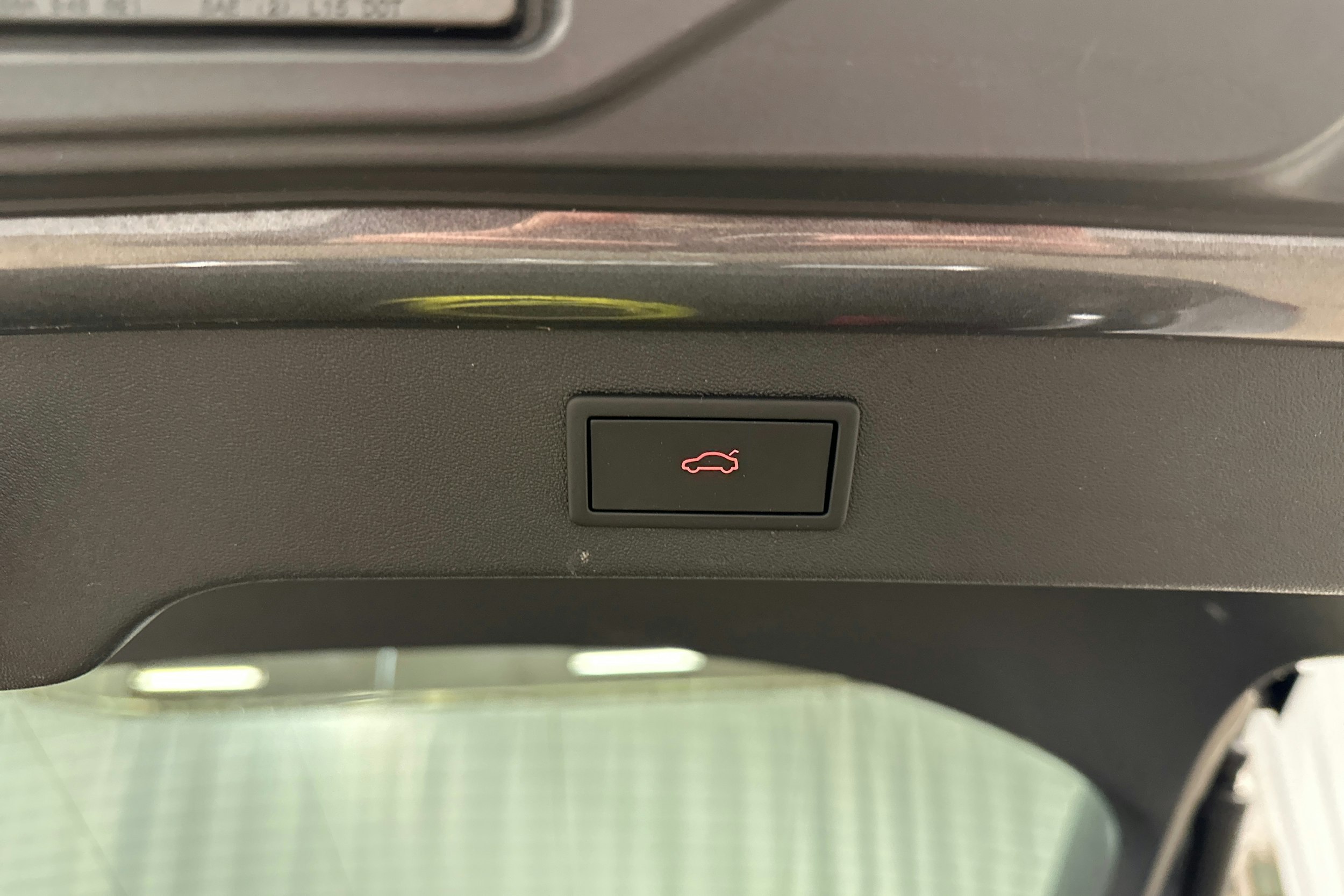 harmaa Skoda Enyaq 2024 kuva 41.