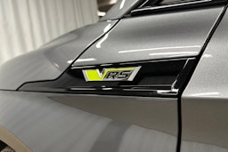 harmaa Skoda Enyaq 2024 kuva 44.