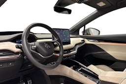 oranssi Skoda Enyaq 2024 kuva 7.