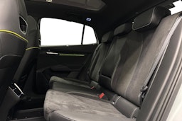 valkoinen Skoda Enyaq 2025 kuva 10.