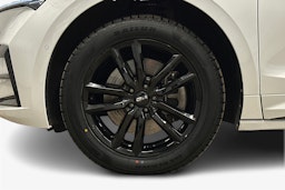 valkoinen Skoda Enyaq 2025 kuva 11.