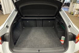 valkoinen Skoda Enyaq 2025 kuva 14.