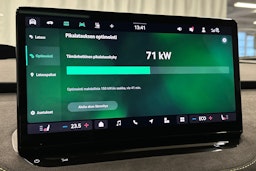 valkoinen Skoda Enyaq 2025 kuva 30.