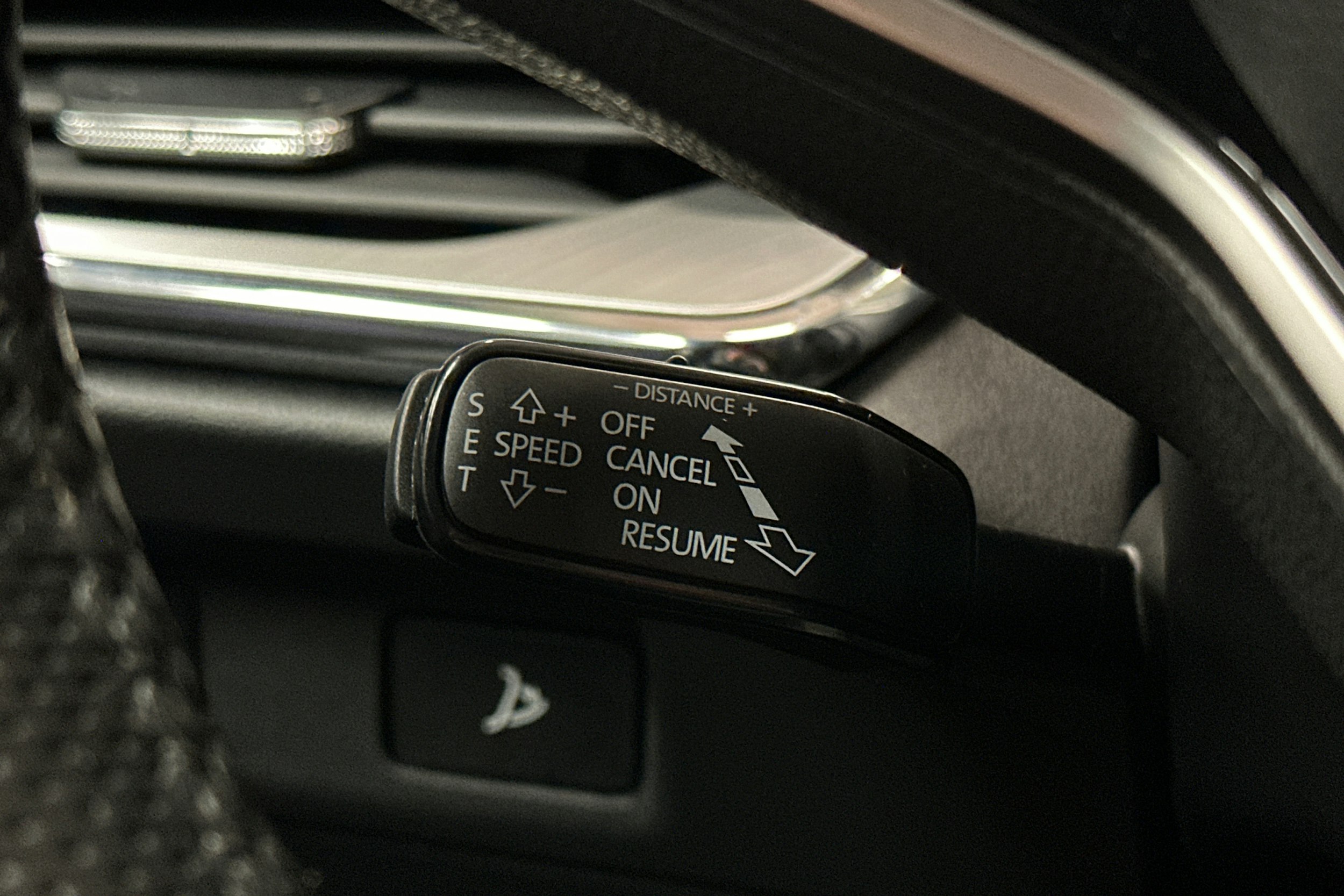 punainen Skoda Enyaq 2025 kuva 24.