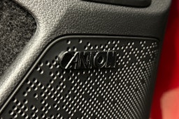 punainen Skoda Enyaq 2025 kuva 38.