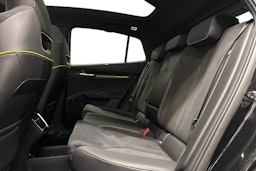 musta Skoda Enyaq 2024 kuva 10.