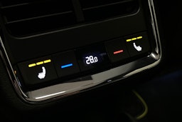 musta Skoda Enyaq 2024 kuva 17.