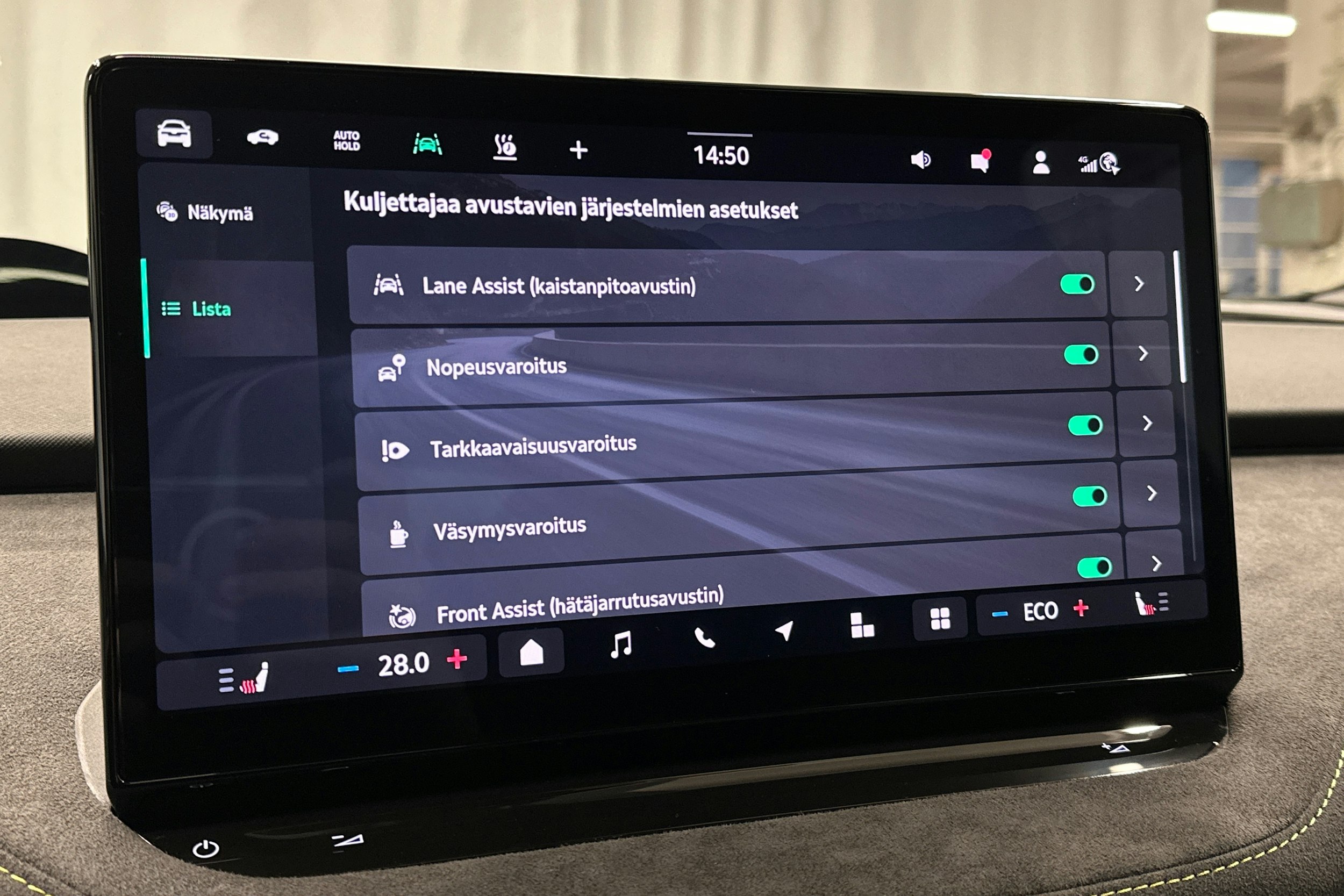 musta Skoda Enyaq 2024 kuva 28.