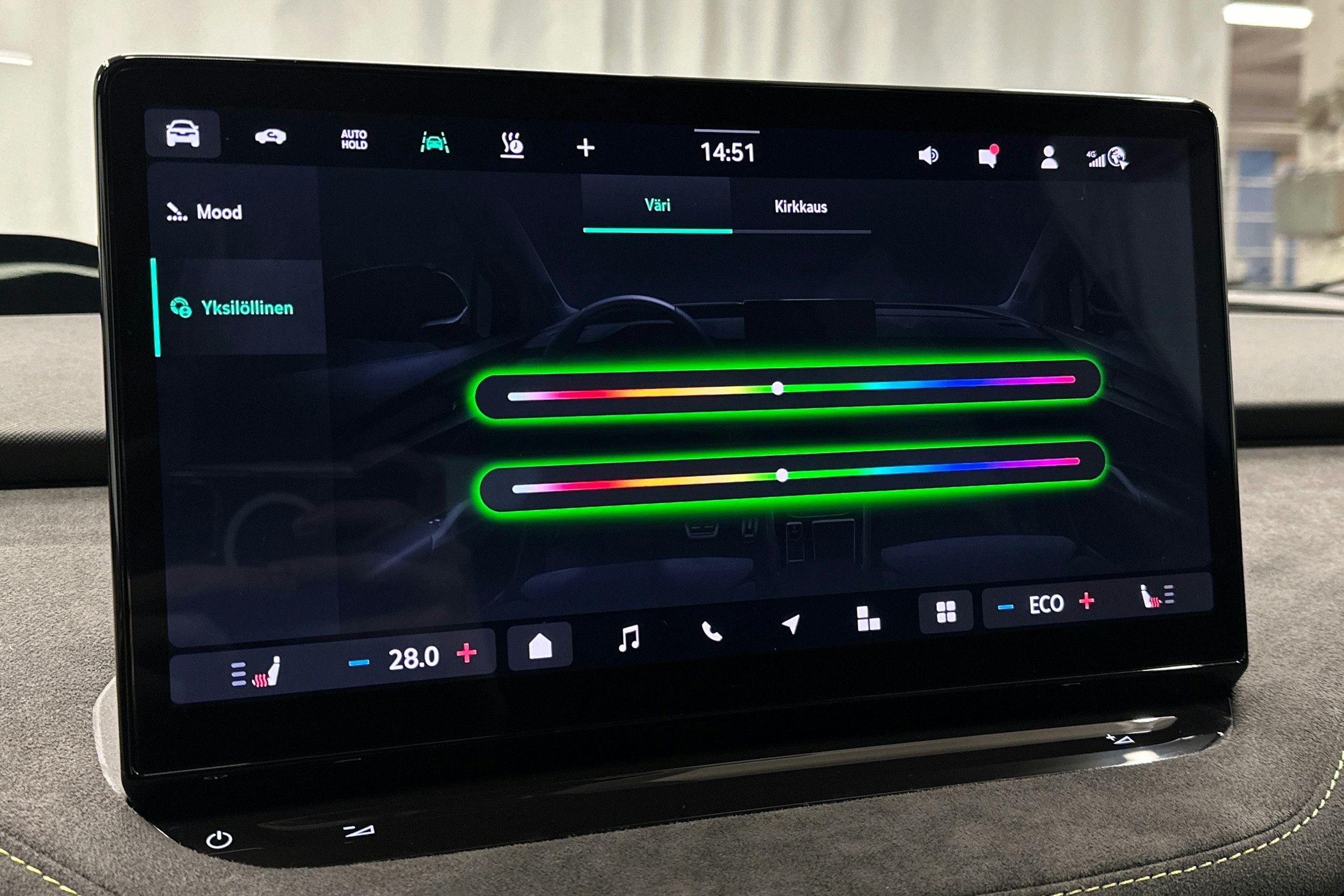 musta Skoda Enyaq 2024 kuva 31.