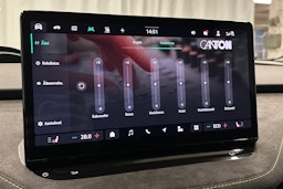 musta Skoda Enyaq 2024 kuva 33.