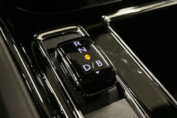 musta Skoda Enyaq 2024 kuva 37.