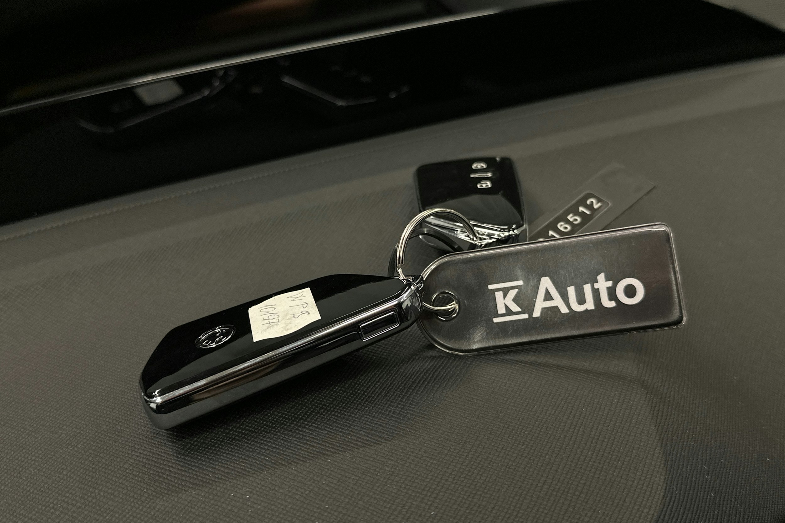 musta Skoda Enyaq 2024 kuva 39.