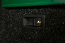 harmaa Skoda Enyaq 2024 kuva 16.