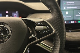 harmaa Skoda Enyaq 2024 kuva 23.