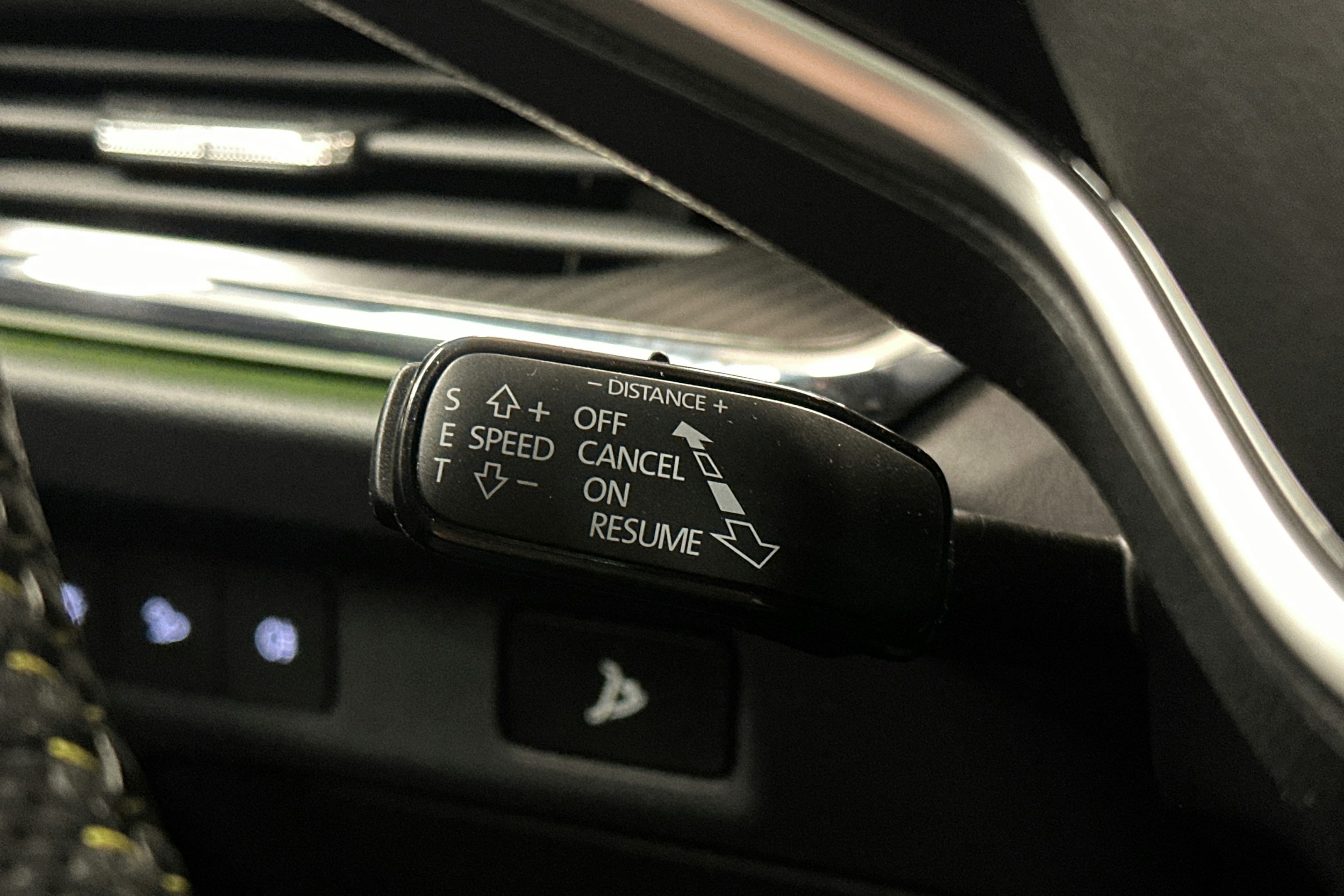 harmaa Skoda Enyaq 2024 kuva 24.