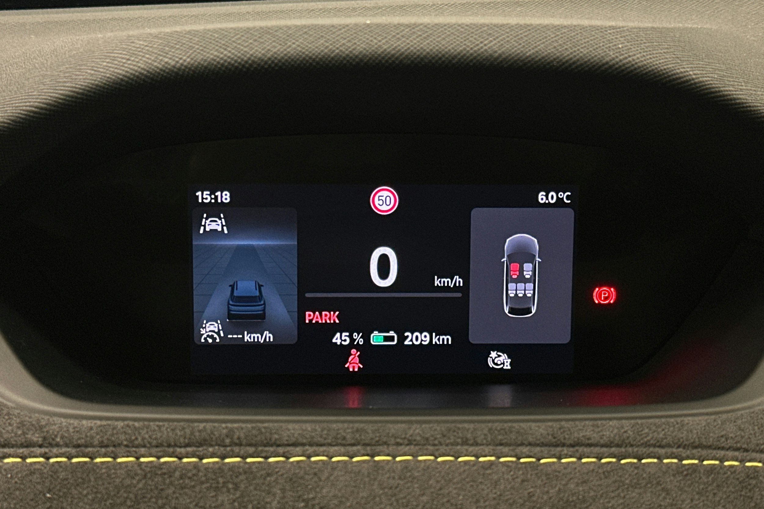 harmaa Skoda Enyaq 2024 kuva 25.