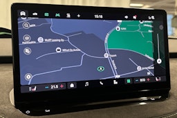 harmaa Skoda Enyaq 2024 kuva 27.