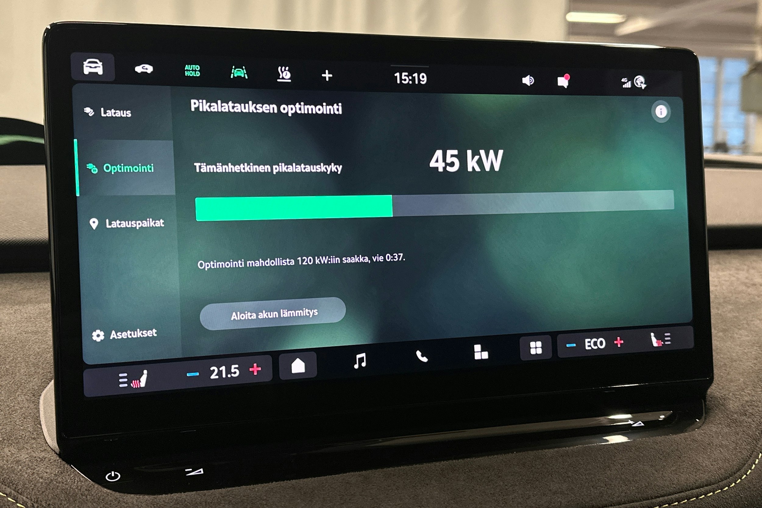 harmaa Skoda Enyaq 2024 kuva 31.