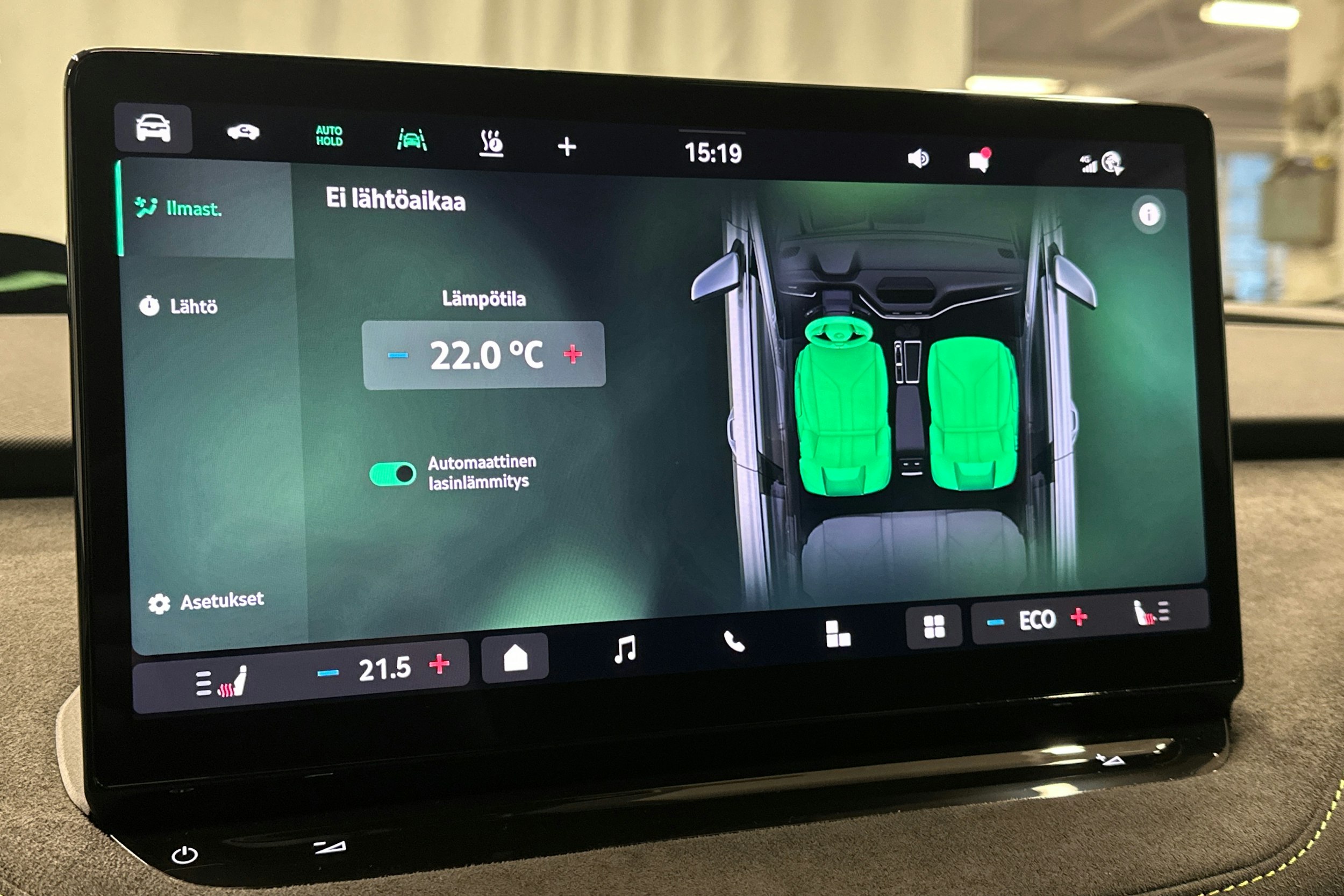 harmaa Skoda Enyaq 2024 kuva 33.