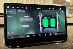 harmaa Skoda Enyaq 2024 kuva 33.